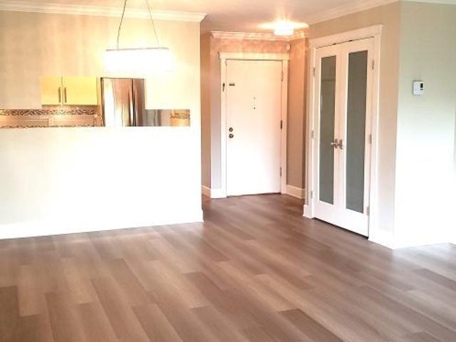 Apartment for rent in City Centre, Surrey