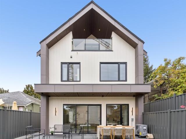 Duplex for sale in Grandview-Woodland, Vancouver