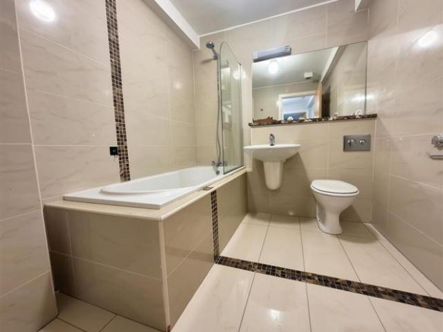 Apartment to rent in Brideswell, Connacht