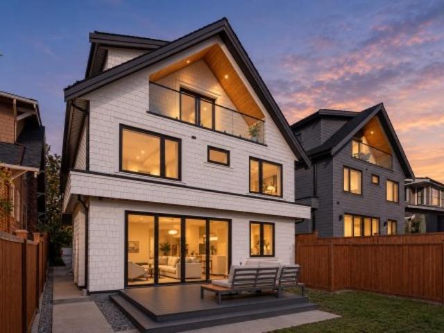 Duplex for sale in Kerrisdale, Vancouver