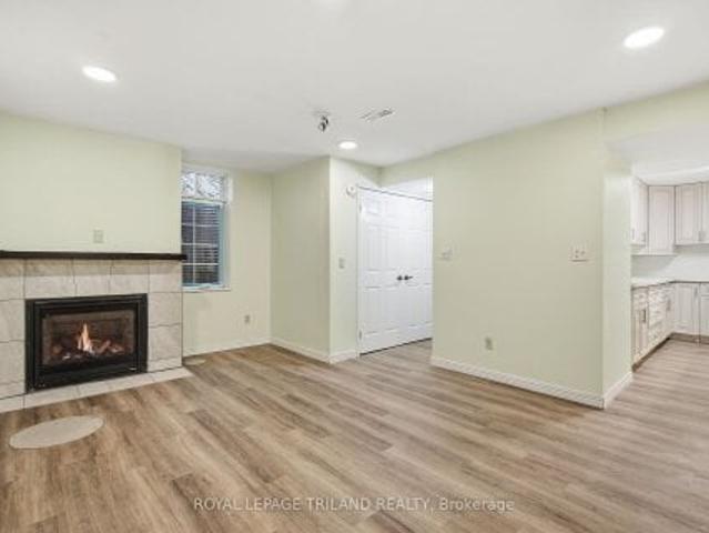 Duplex for rent in St. Thomas, Ontario