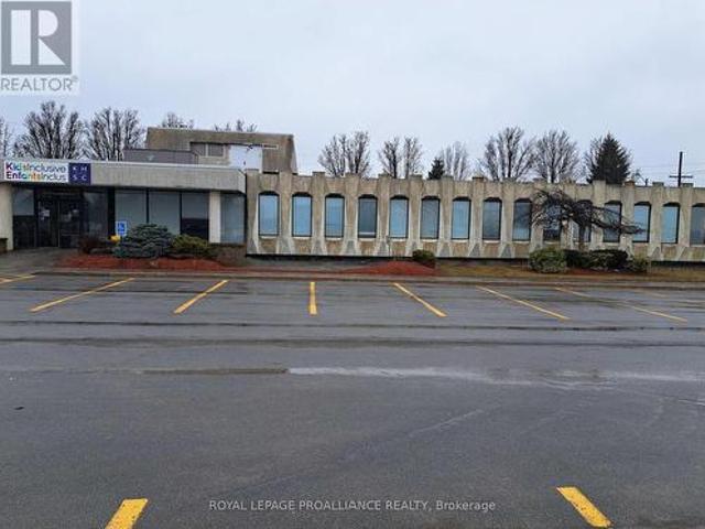 Commercial for rent in Brockville, Ontario