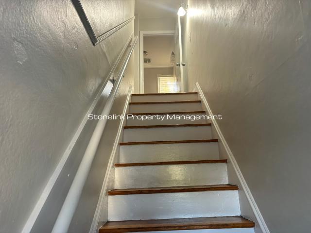 Apartment for rent in Greystone, North Providence