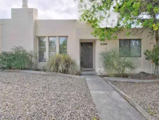 Condo for rent in Albuquerque
