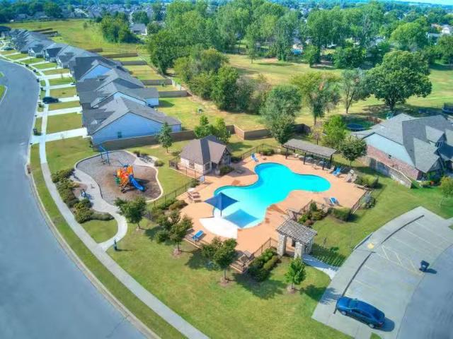 House for rent in Bixby