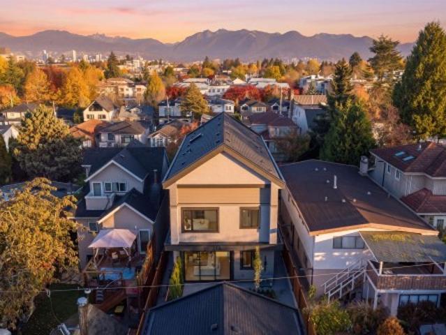 Duplex for sale in Riley Park, Vancouver