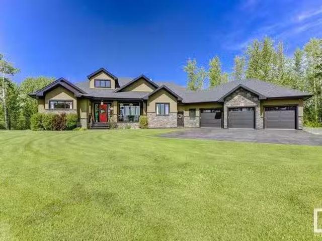 House for sale in Alberta