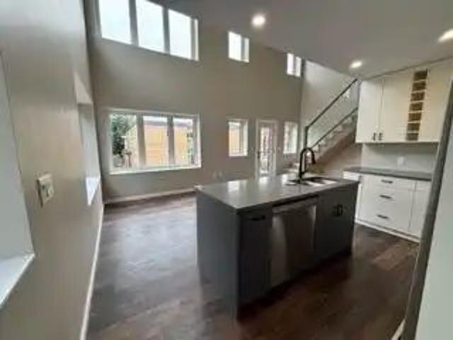 Apartment for rent in Earl Grey, Winnipeg