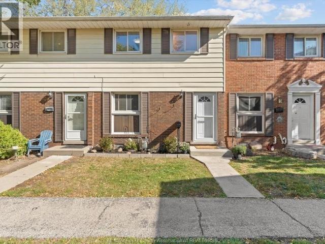 Townhouse for sale in Maidstone, Ontario
