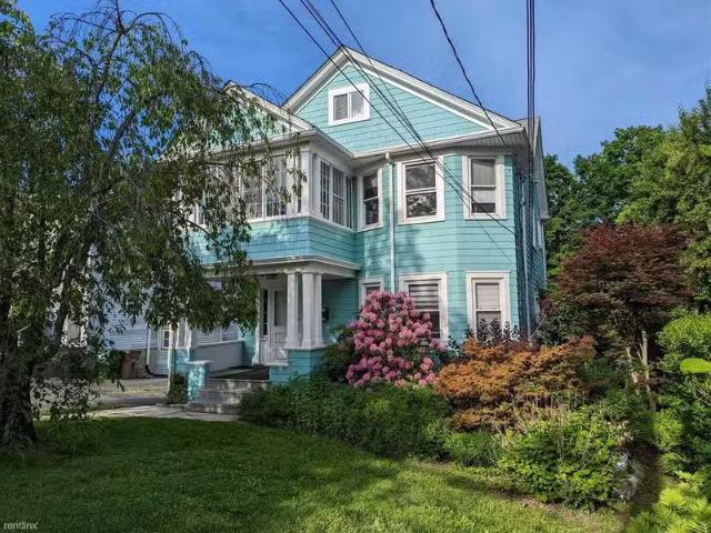Condo for rent in Stamford