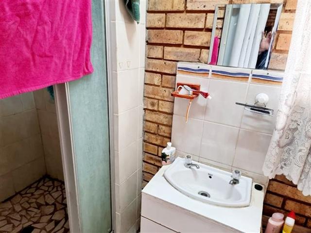 Farm for sale in Waterkloof, Gauteng