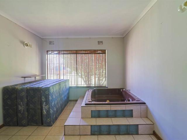 Property for sale in Vosloorus, Gauteng