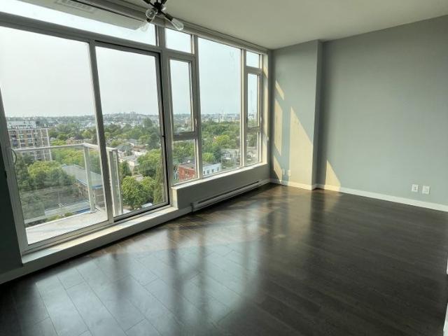 Apartment for rent in Surrey, British Columbia