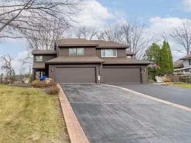 Condo for rent in Albany