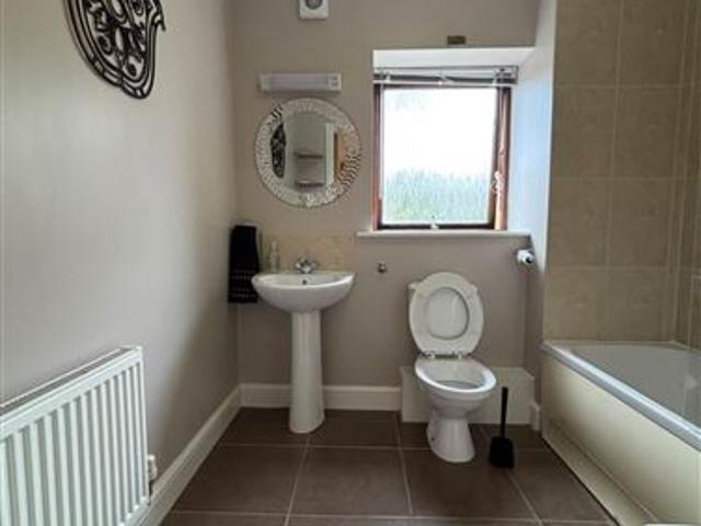 Apartment to rent in Lucan, North Tipperary