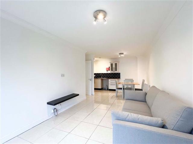 Apartment to rent in Bluebell, North Tipperary