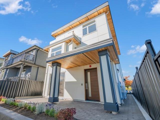 Duplex for sale in Hastings-Sunrise, Vancouver