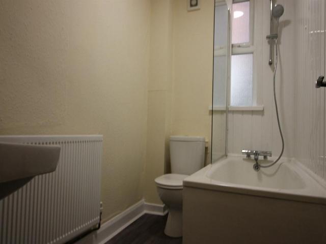 Studio for rent in Belfast, Queen's Quarter Studio for rent in Belfast, Queen's Quarter