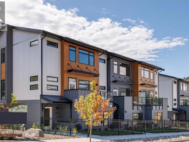 Townhouse for sale in Winfield, British Columbia