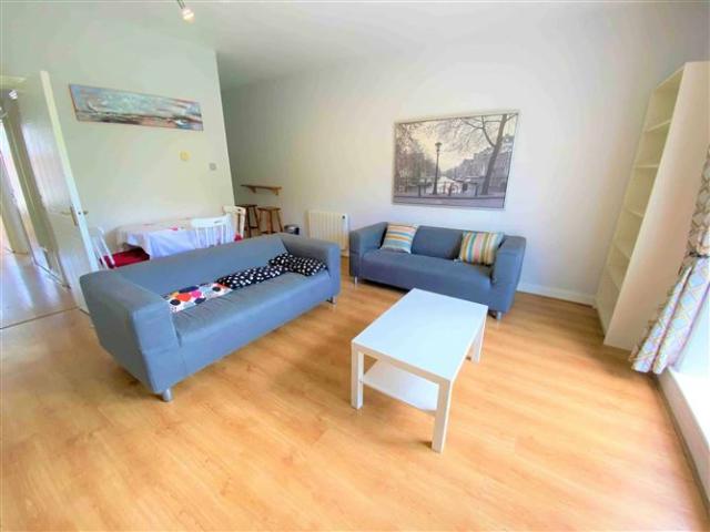 Apartment to rent in Bluebell, North Tipperary
