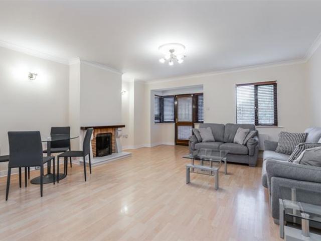 Apartment to rent in Bluebell, North Tipperary