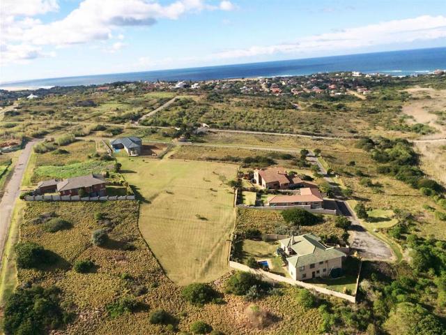 Property for sale in Bushmans River Mouth, Eastern Cape