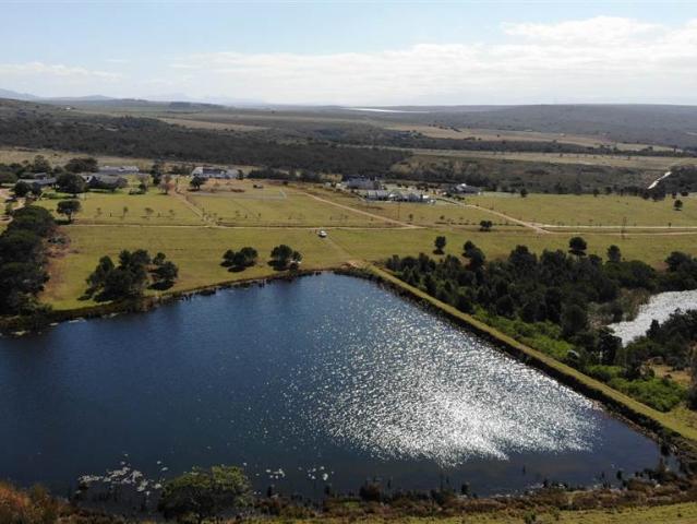 Property for sale in Jeffreys Bay, Kouga Local Municipality