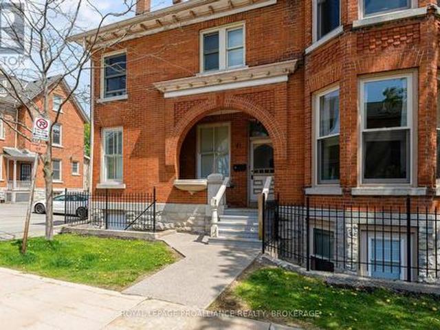 Townhouse for sale in Kingston, Ontario