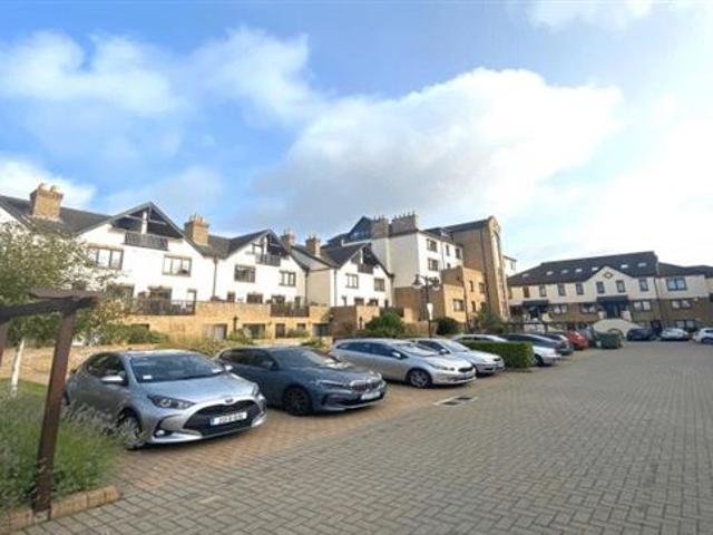 Apartment to rent in Bluebell, North Tipperary