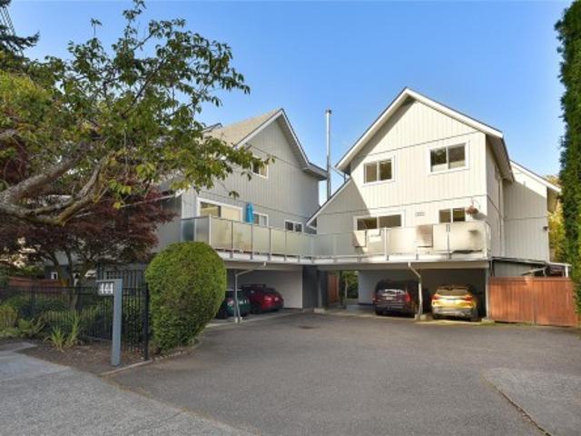 House for sale in Victoria, British Columbia