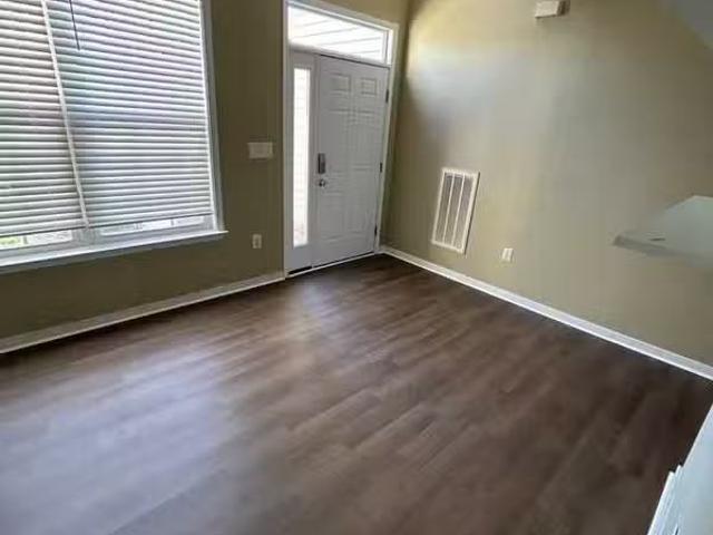 Condo for rent in Midlothian