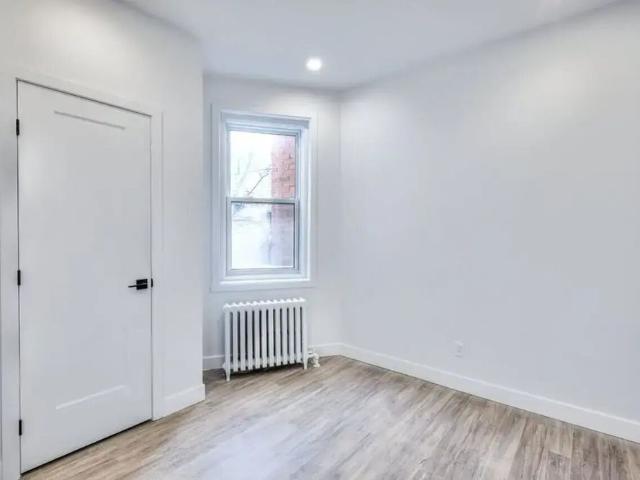 Apartment for rent in St. Leonard's, Quebec