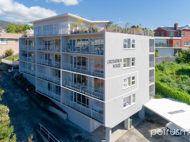 Apartment for rent in Sandy Bay