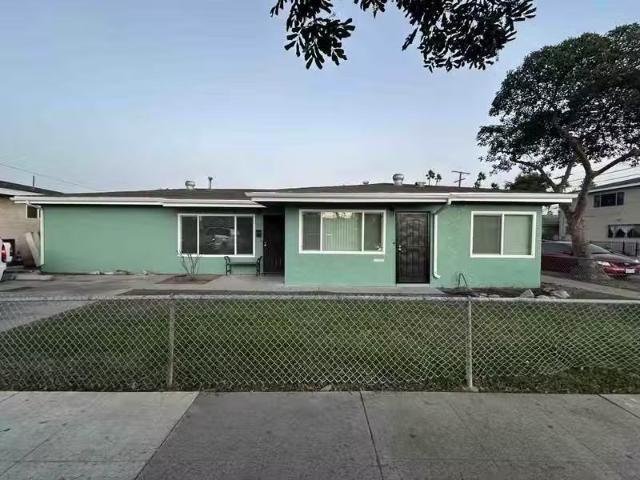 House for rent in Long Beach