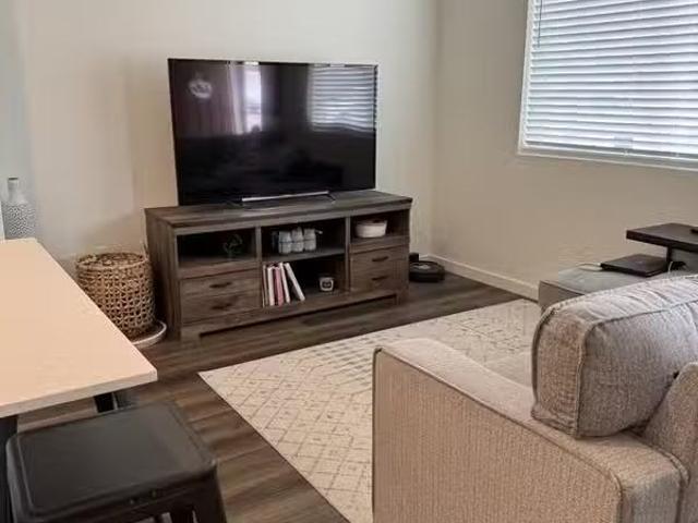Condo for rent in Windsor