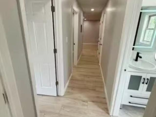 Condo for rent in Newark