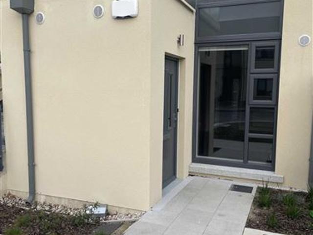 Apartment to rent in Skerries, North Tipperary