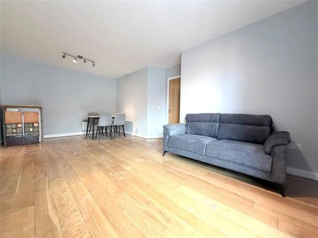 Apartment to rent in Bluebell, North Tipperary