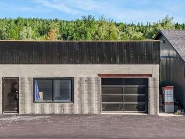 Office for rent in Dufferin, Ontario