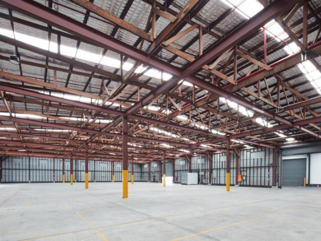 Warehouse for rent in Toombul, Queensland