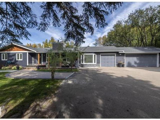 House for sale in Alberta