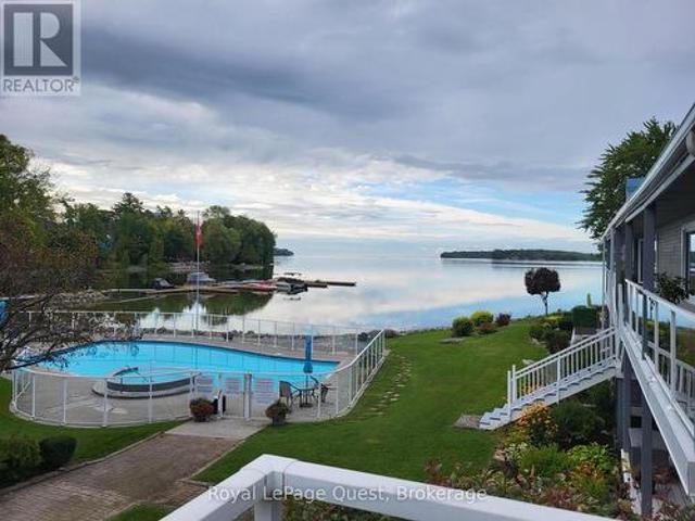 Townhouse for sale in Orillia, Ontario