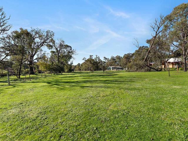 House for sale in Bedfordale, Western Australia