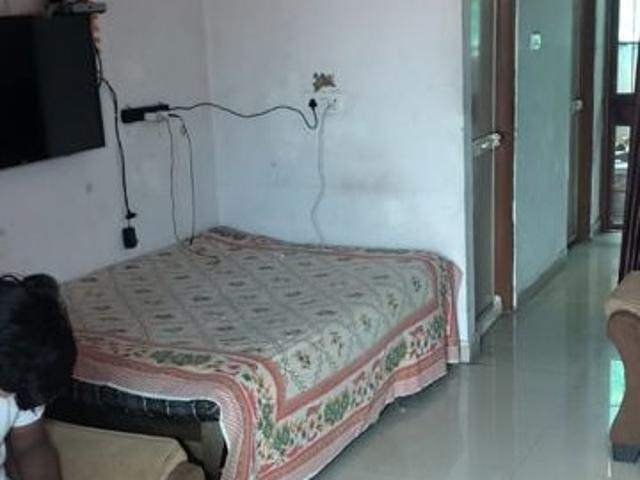 House for sale in Madya