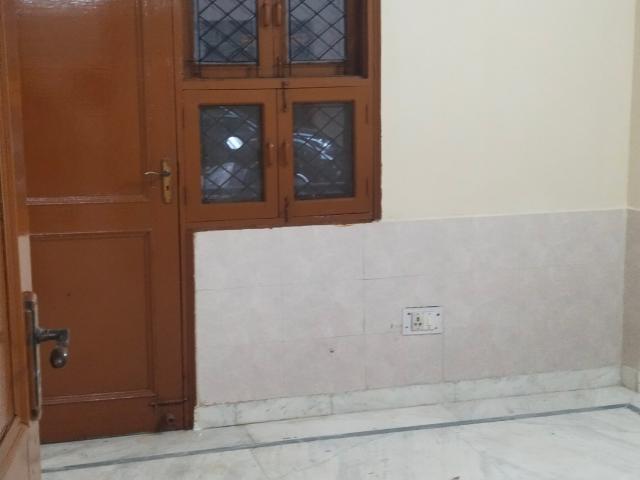 Property for rent in Deri