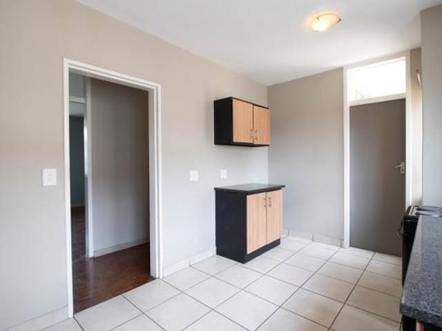 Apartment for rent in Waterkloof, Gauteng