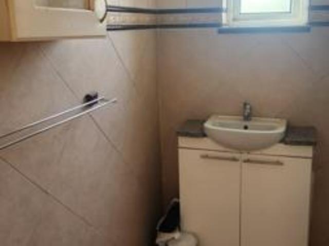 Apartment for rent in Seaview, Kwazulu-natal
