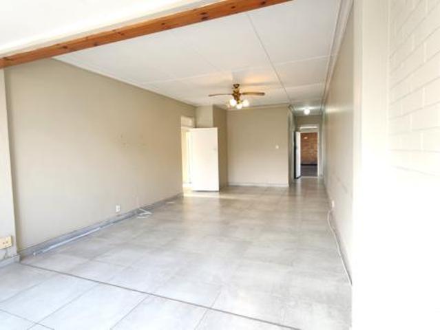 Apartment for rent in Seaview, Kwazulu-natal