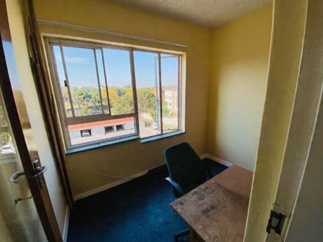 Flat for rent in Seaview, Kwazulu-natal