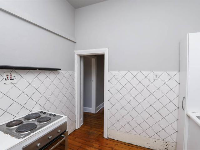 Flat for sale in Seaview, Kwazulu-natal